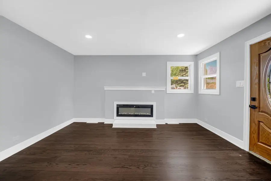 6409 W 85th Place, Burbank, IL 60459 - #3