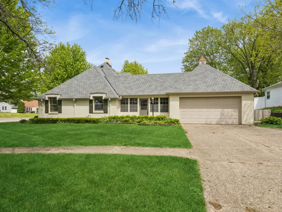 1740 E Gate Parkway, Rockford, IL 61108 - #2