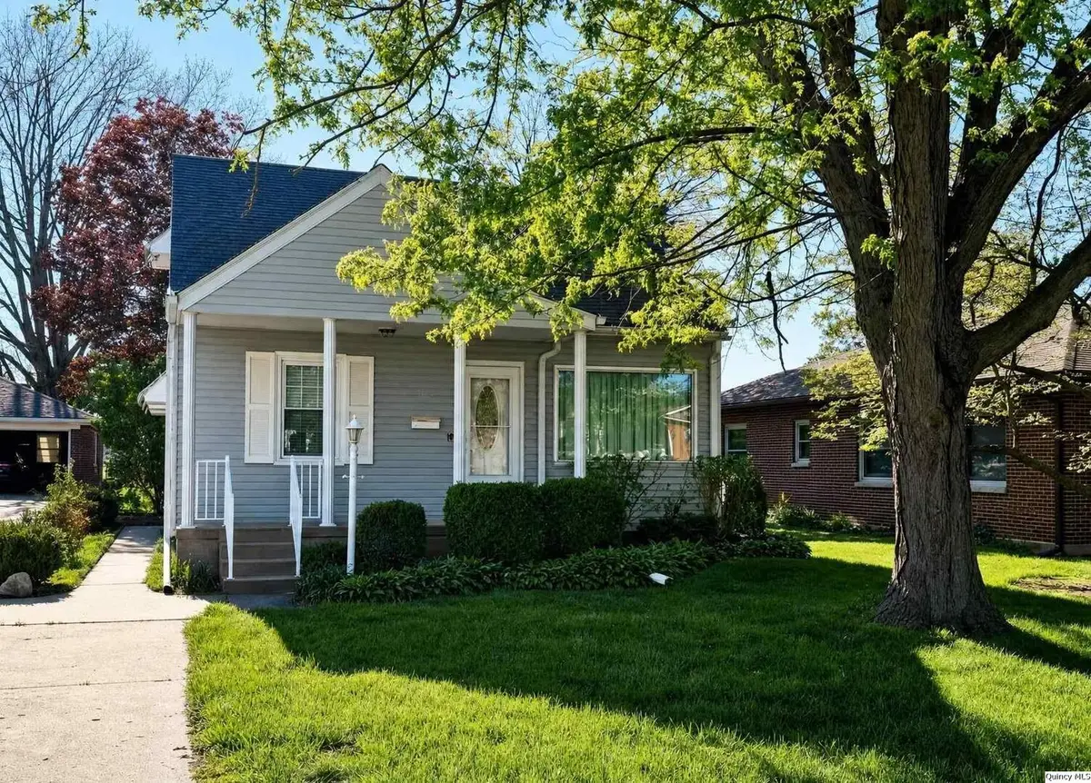 1212 S 22nd Street, Quincy, IL 62301 - #1