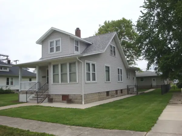 221 W Garfield Avenue, Cissna Park, IL 60924
