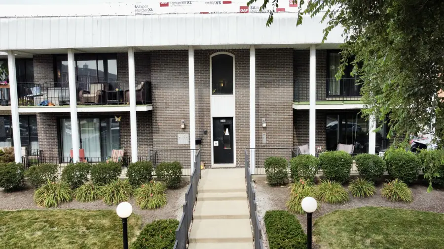 9800 S Karlov Avenue #2D, Oak Lawn, IL 60453 - #2