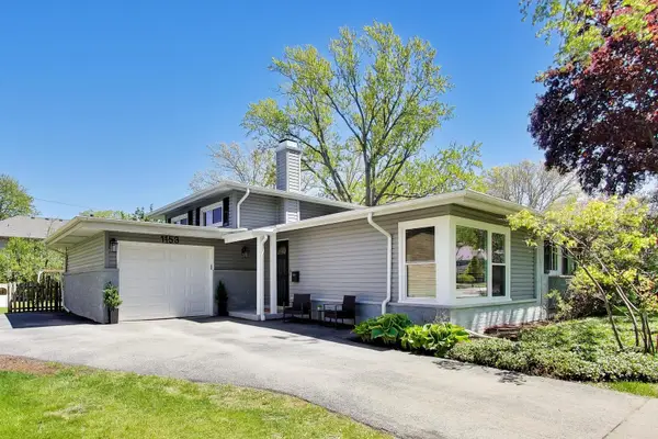 1153 Kenton Road, Deerfield, IL 60015