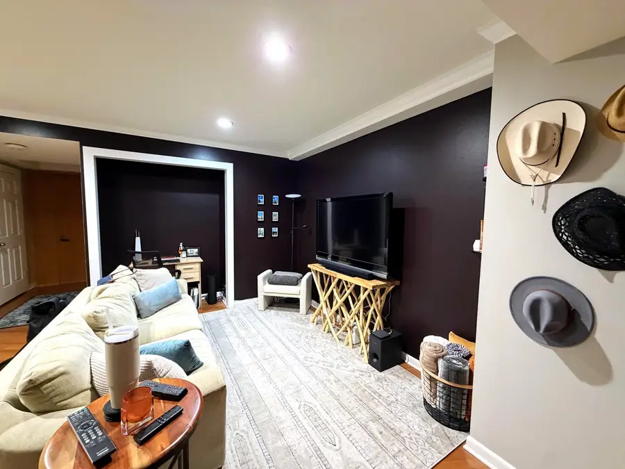 40 E Delaware Place #905, Chicago, IL 60611 - #3