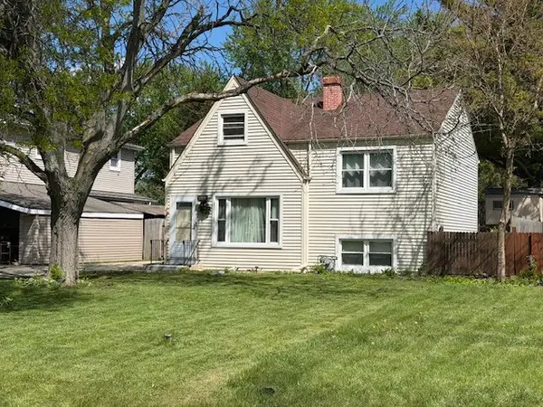 27W088 Evelyn Avenue, Winfield, IL 60190