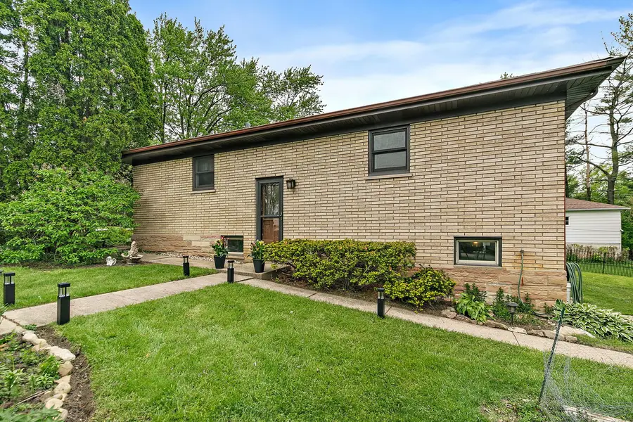 23509 N Garden Lane, Lake Zurich, IL 60047 - #3