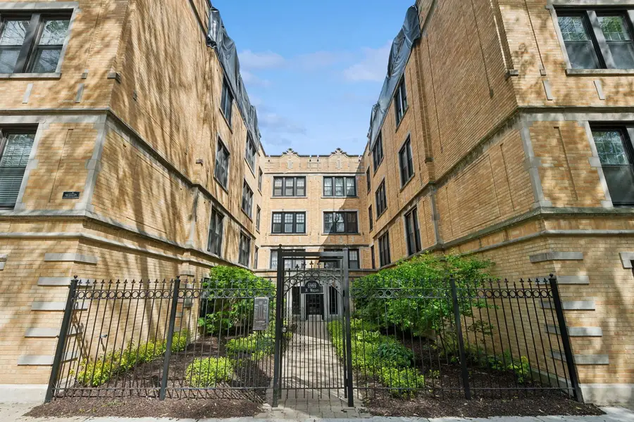 6969 N Wolcott Avenue #A1, Chicago, IL 60626 - #2