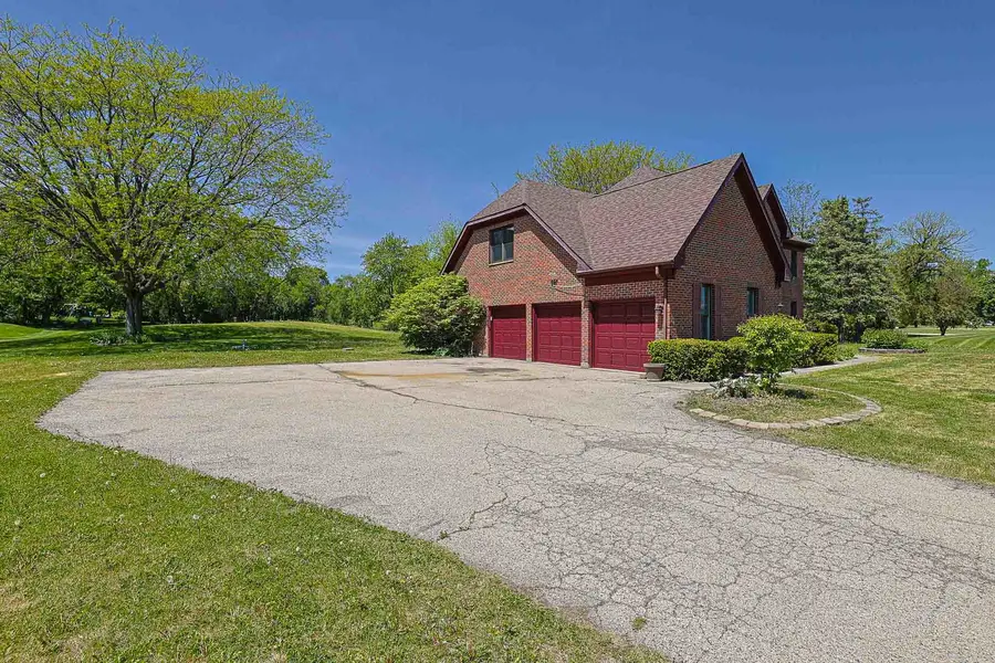 37 Mark Drive, Hawthorn Woods, IL 60047 - #3