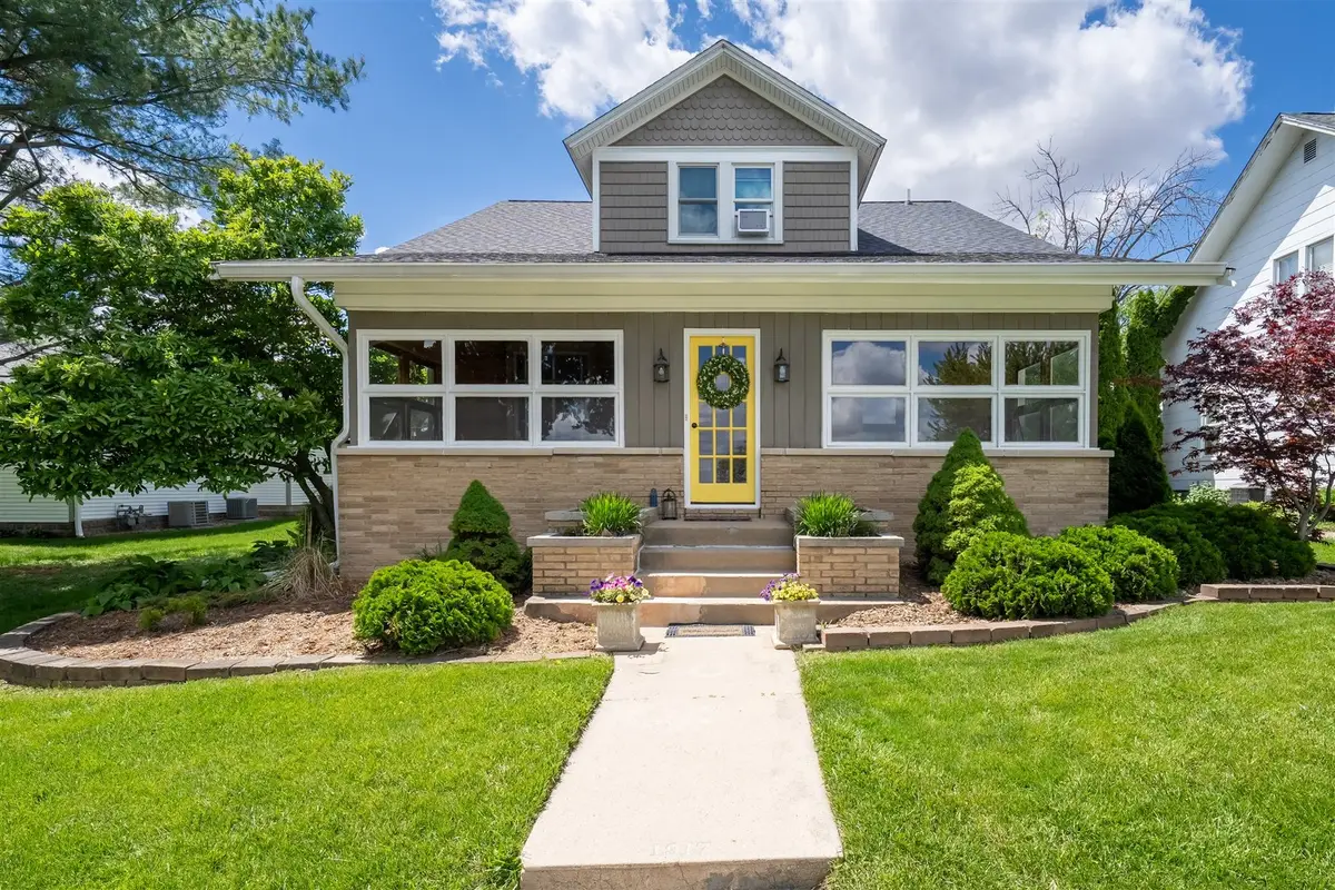 405 N Franklin Street, Roanoke, IL 61561 - #1