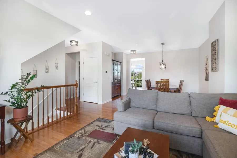 98 Village Station Lane, Grayslake, IL 60030 - #2
