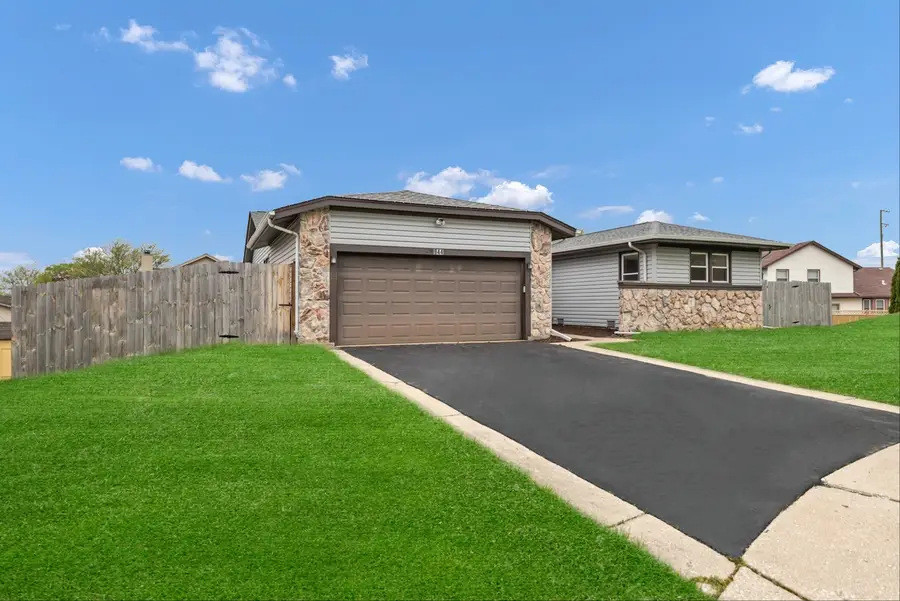 944 Richmond Court, Elk Grove Village, IL 60007 - #2