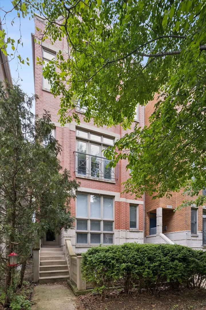 3728 N Kenmore Avenue #2, Chicago, IL 60613 - #1