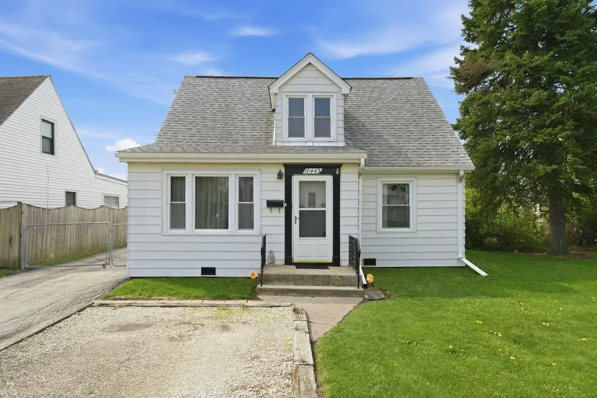 10443 W Medill Avenue, Melrose Park, IL 60164 - #1