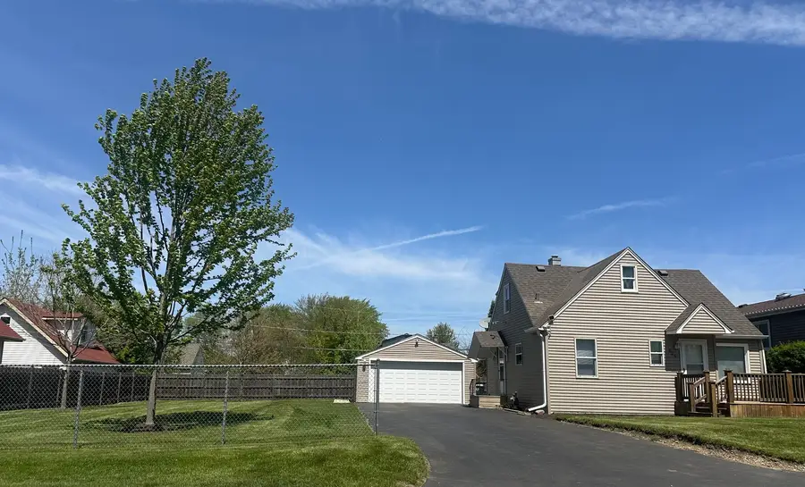 526 Clover Lane, Round Lake Beach, IL 60073 - #2