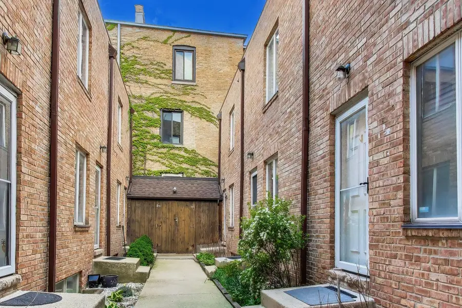 858 W Ainslie Street #858A, Chicago, IL 60640 - #2