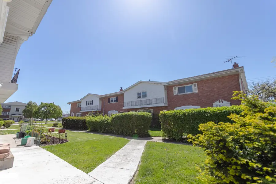 8800 Dee Road #A, Des Plaines, IL 60016 - #2