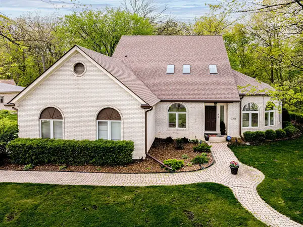 3208 E Buried Oak Drive, Crete, IL 60417