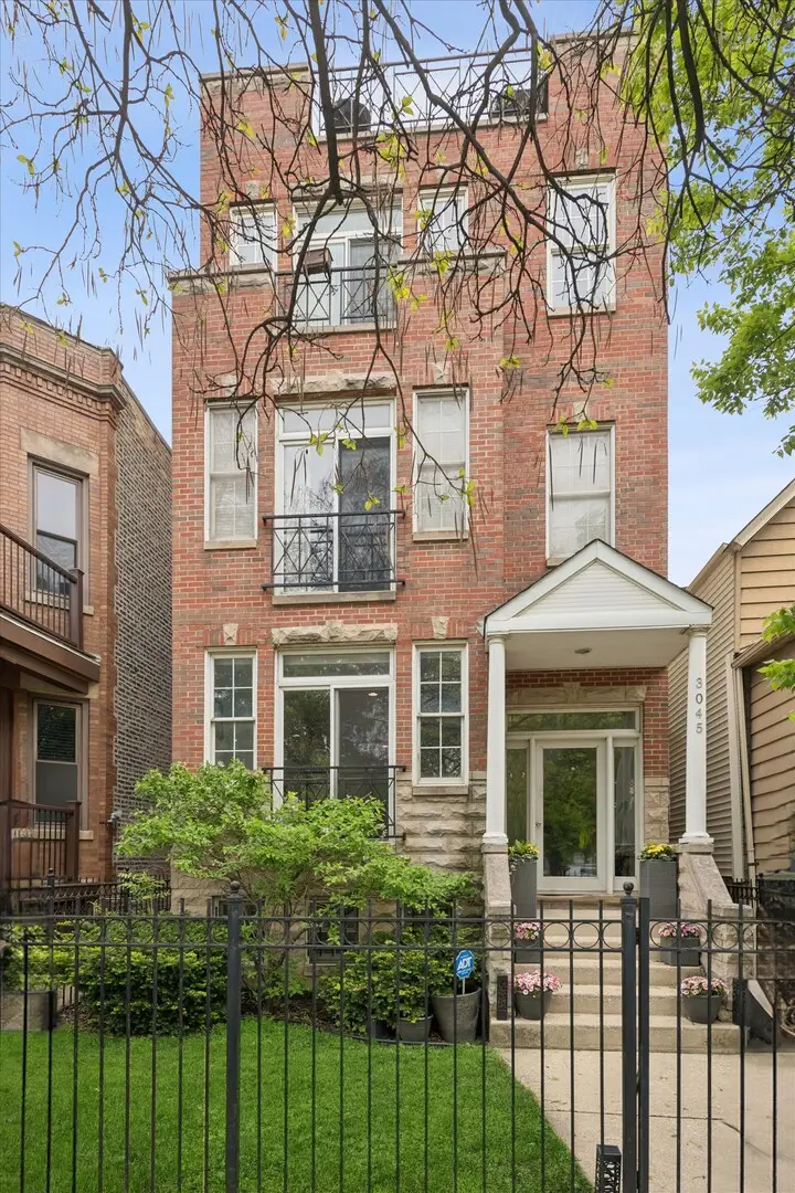 3045 N Damen Avenue #1, Chicago, IL 60618 - #1