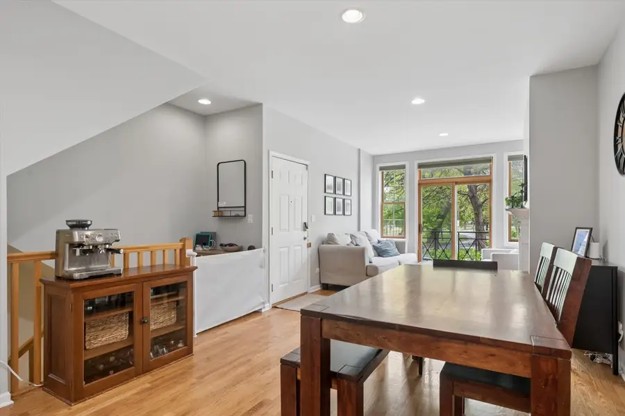3045 N Damen Avenue #1, Chicago, IL 60618 - #3