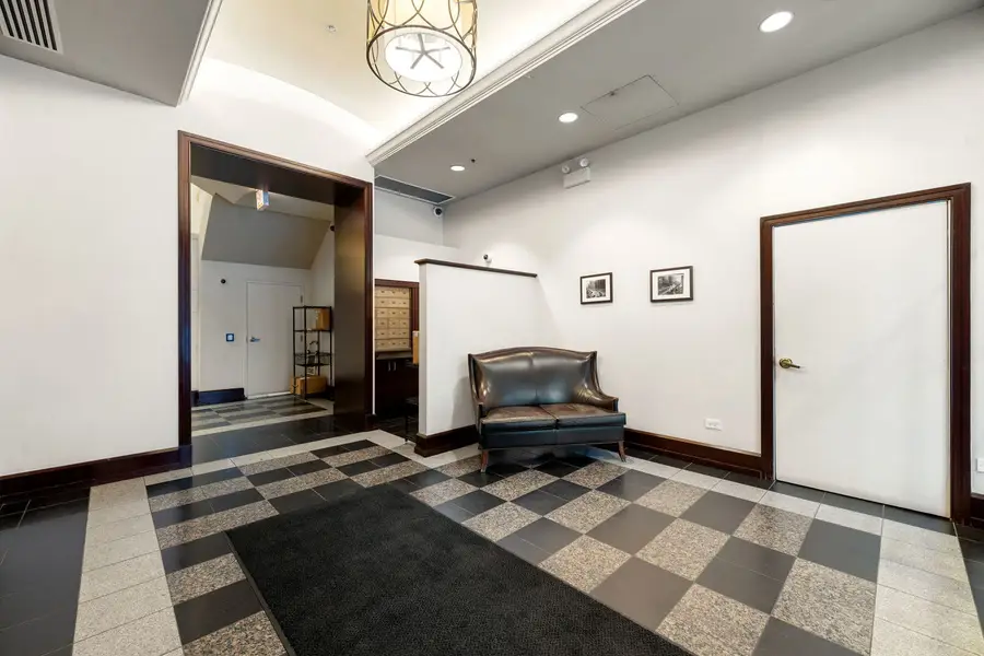 6 E Monroe Street #1403, Chicago, IL 60603 - #3