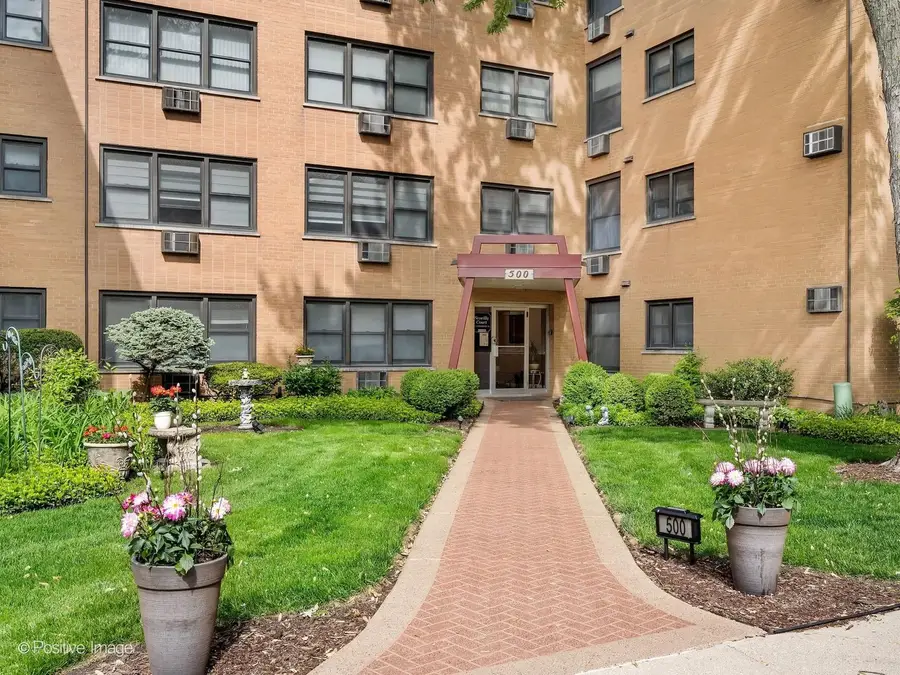 500 Washington Boulevard #301, Oak Park, IL 60302 - #2