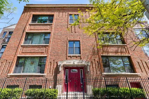 2705 N Campbell Avenue #3S, Chicago, IL 60647
