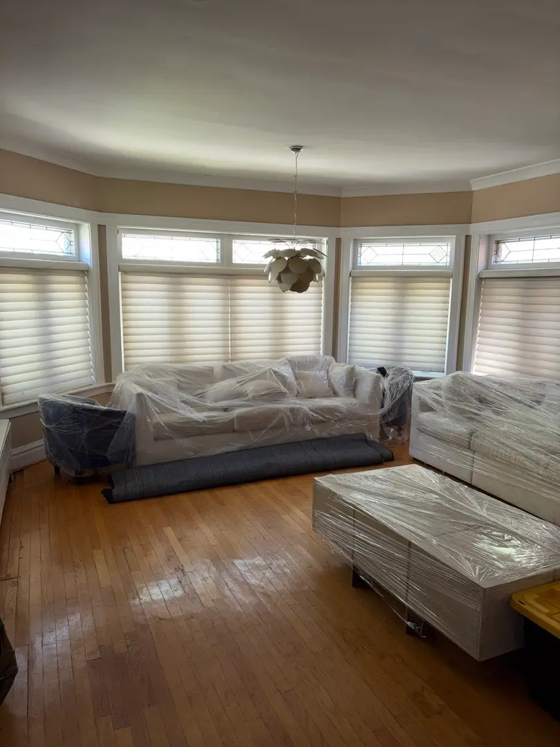 7718 S Bennett Avenue, Chicago, IL 60649 - #2