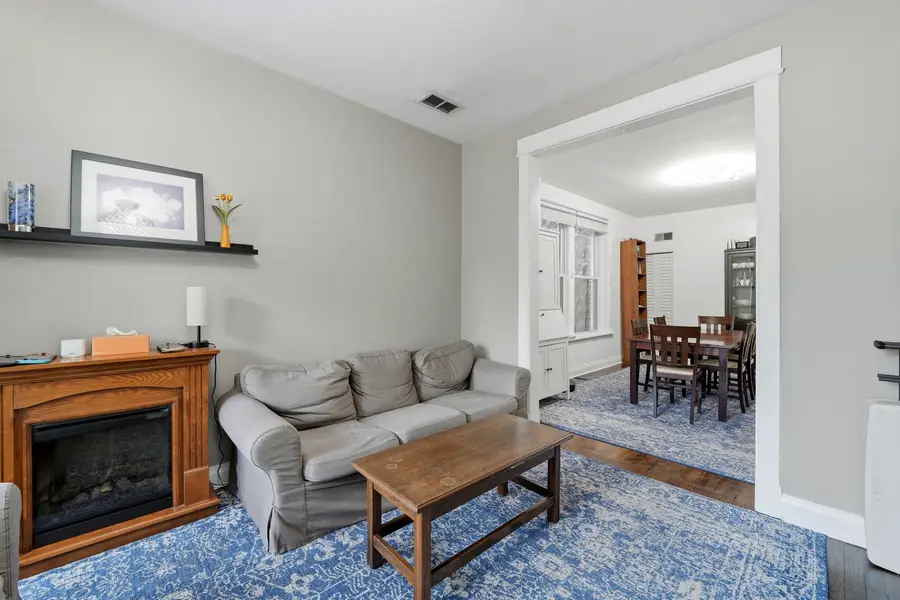 1929 W Irving Park Road #2, Chicago, IL 60613 - #3