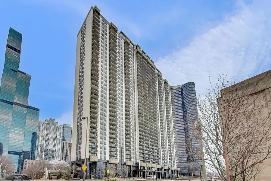 400 E Randolph Street #1727, Chicago, IL 60601 - #2