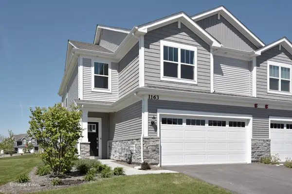 1163 White Oak Circle, Crystal Lake, IL 60012