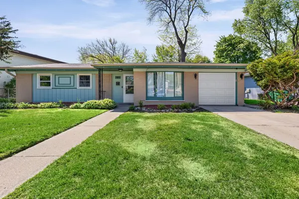 1011 Beverly Drive, Wheeling, IL 60090