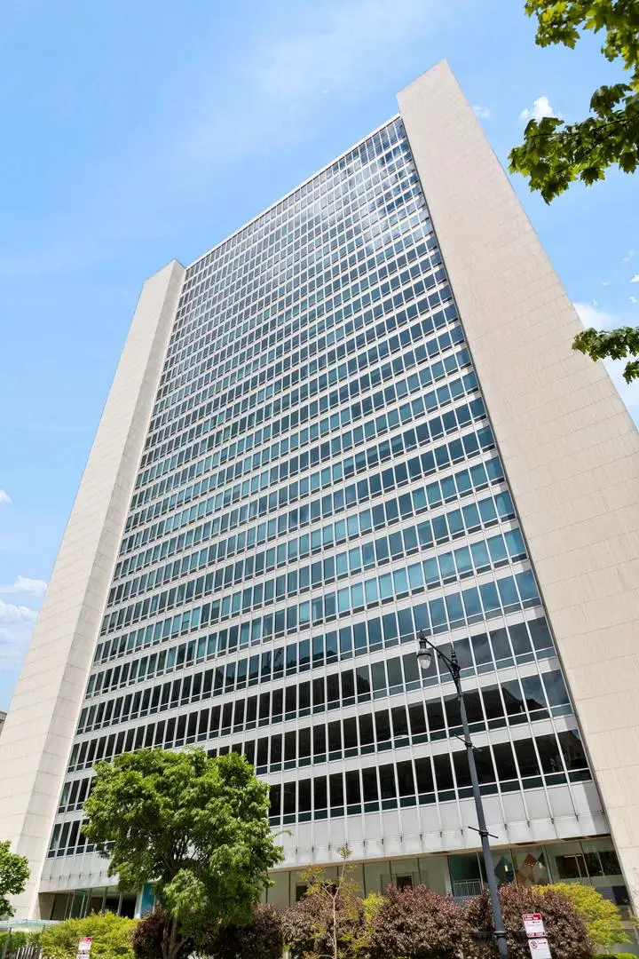 500 W Superior Street #1708, Chicago, IL 60654 - #1