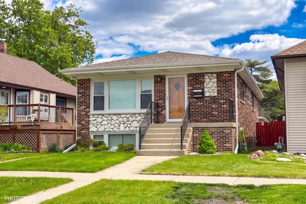 4043 N Wagner Avenue, Schiller Park, IL 60176