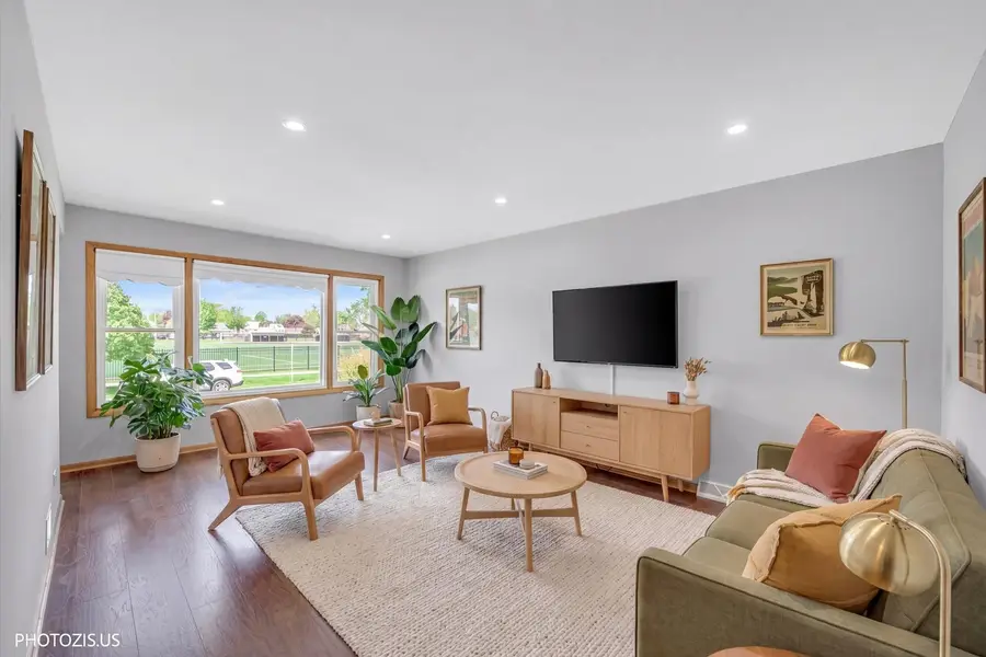 4043 N Wagner Avenue, Schiller Park, IL 60176 - #2