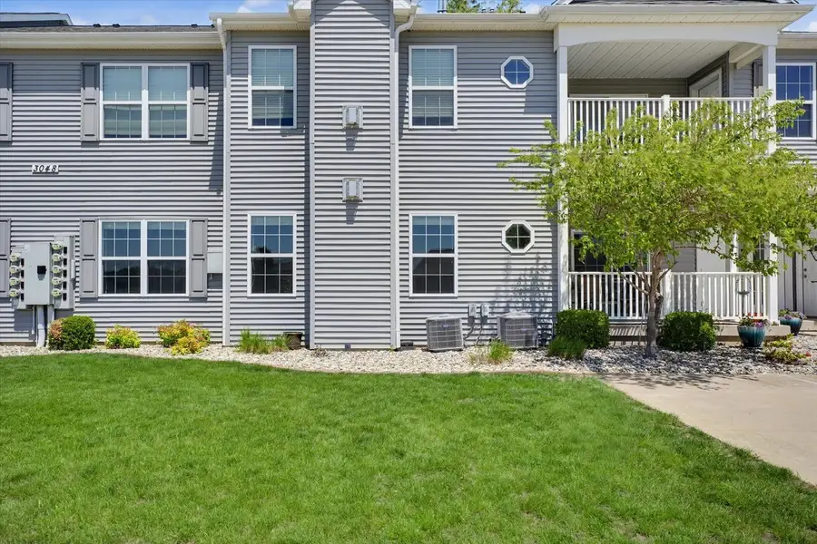 3048 E Stillwater Landing #103, Urbana, IL 61802 - #3