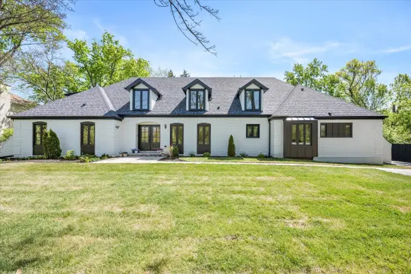 1975 Sunset Ridge Road, Northfield, IL 60093