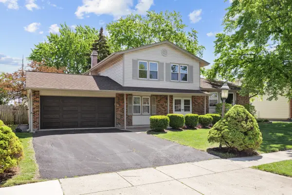 1477 William Clifford Lane, Elk Grove Village, IL 60007
