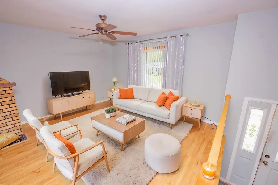 309 Hale Avenue, Romeoville, IL 60446 - #3