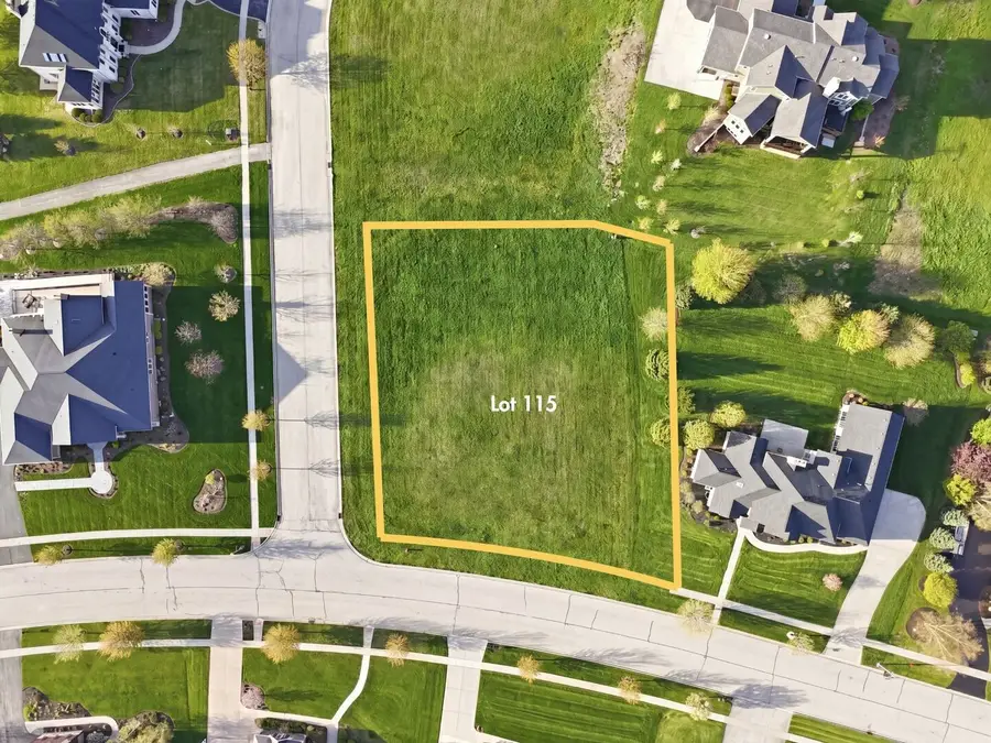 247 Merry Oaks Drive, Sycamore, IL 60178 - #2