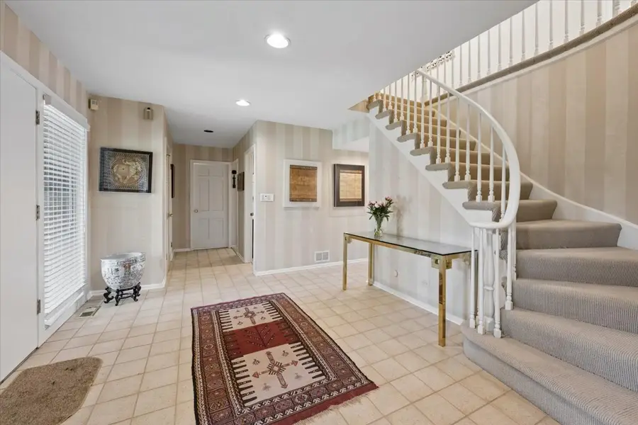 3724 Winnetka Road, Glenview, IL 60026 - #3