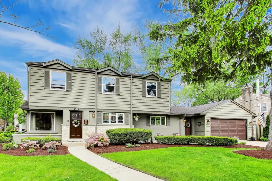 1311 E Woodford Place, Arlington Heights, IL 60004 - #2