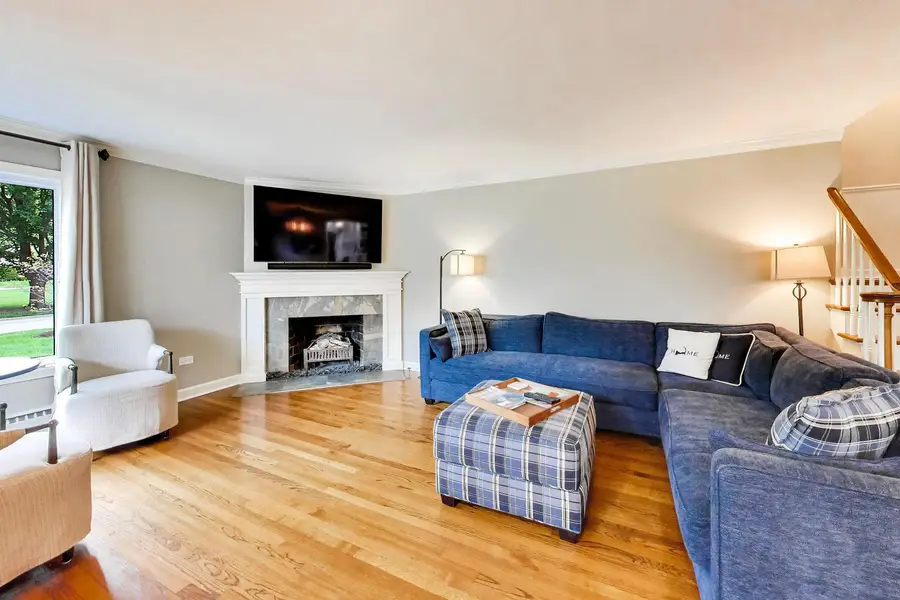 1311 E Woodford Place, Arlington Heights, IL 60004 - #3