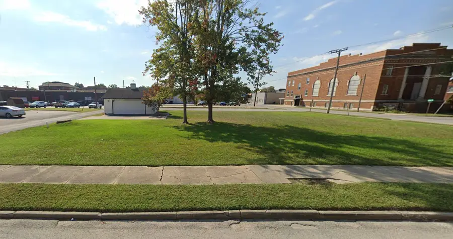112 N 15th Street, Murphysboro, IL 62966 - #3