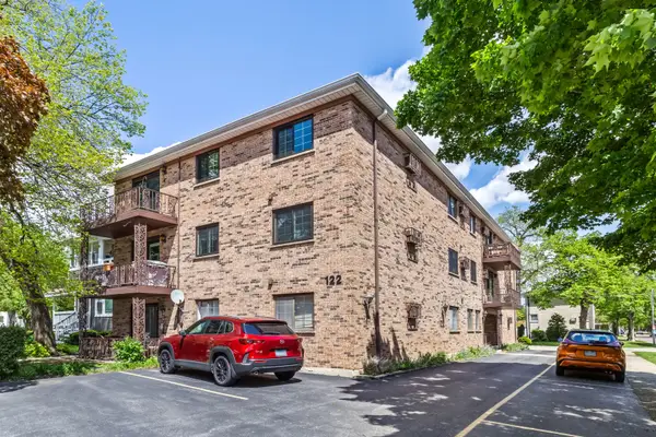 122 Circle Avenue #307, Forest Park, IL 60130