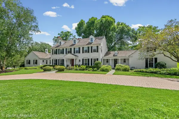 13 Deepwood Road, Barrington Hills, IL 60010