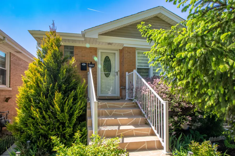 7309 W Pensacola Avenue, Norridge, IL 60706 - #2