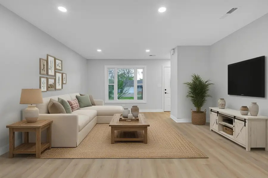 15 Johnathan Road, Lake Zurich, IL 60047 - #3