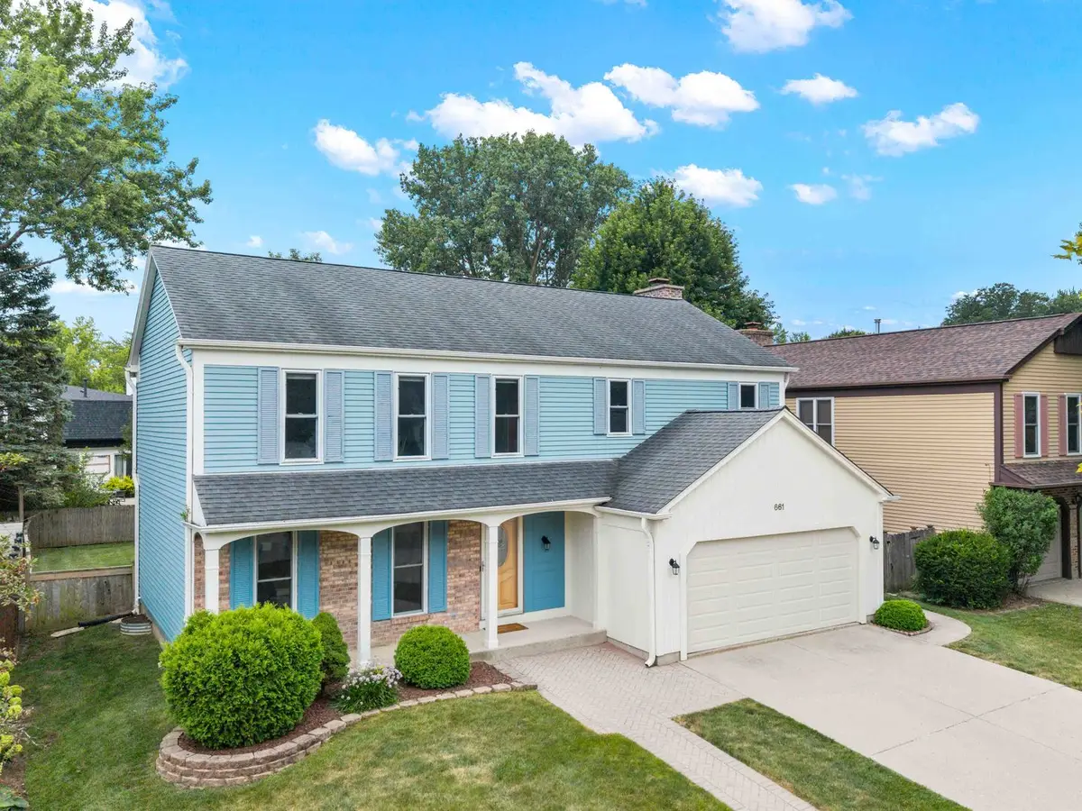 661 Thompson Boulevard, Buffalo Grove, IL 60089 - #1