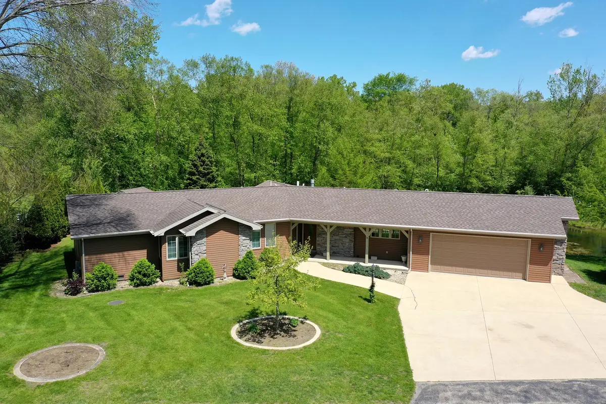 27 Birchwood Lane, Saint Anne, IL 60964 - #1