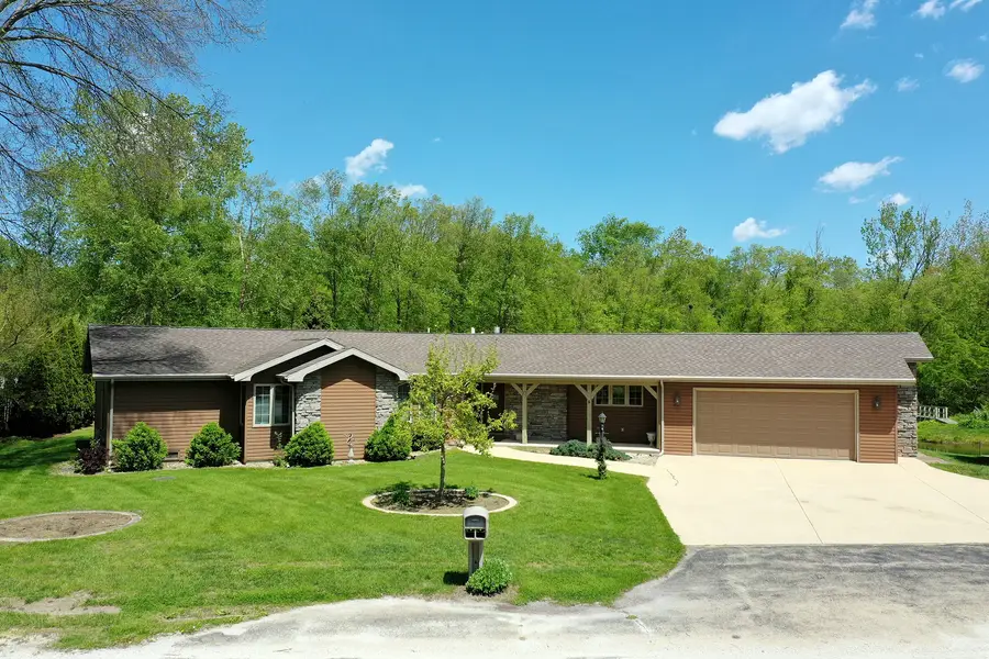 27 Birchwood Lane, Saint Anne, IL 60964 - #2