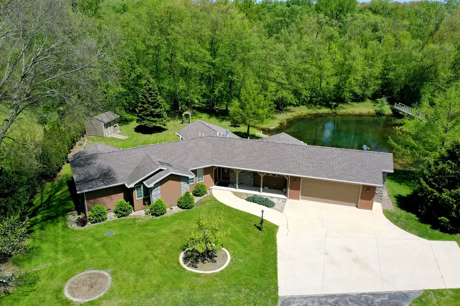 27 Birchwood Lane, Saint Anne, IL 60964 - #3